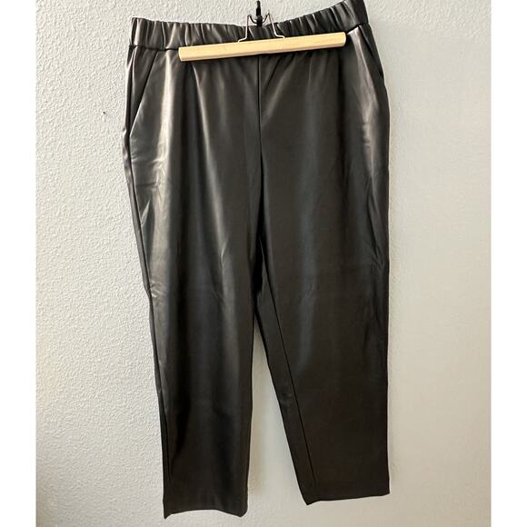 A New Day Women's Black Faux Leather Pull-On Ankle Pants Size Large - Picture 3 of 10